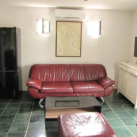 Holiday Home Momcilovic Malinska Exterior foto
